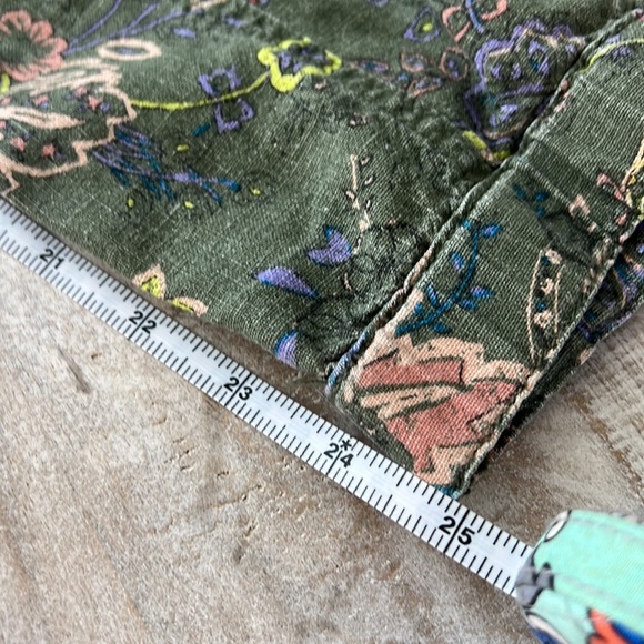 Anthropologie Classic Seamed Joggers {Green Multi Print} SP - Picture 10 of 10